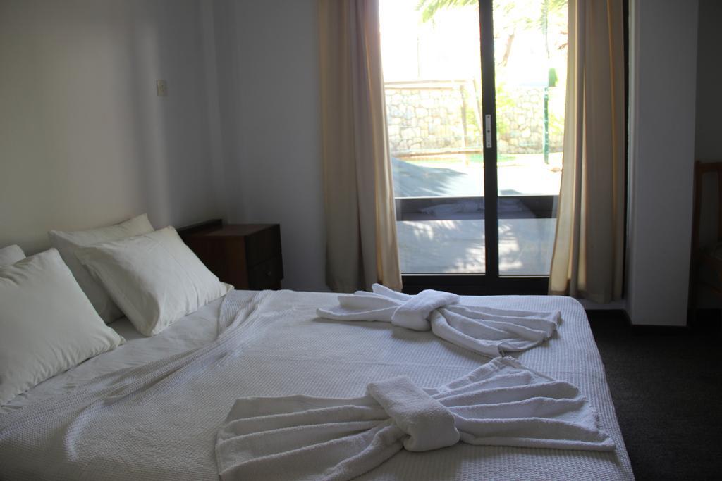 Kabasakal Hotel Çeşme Værelse billede