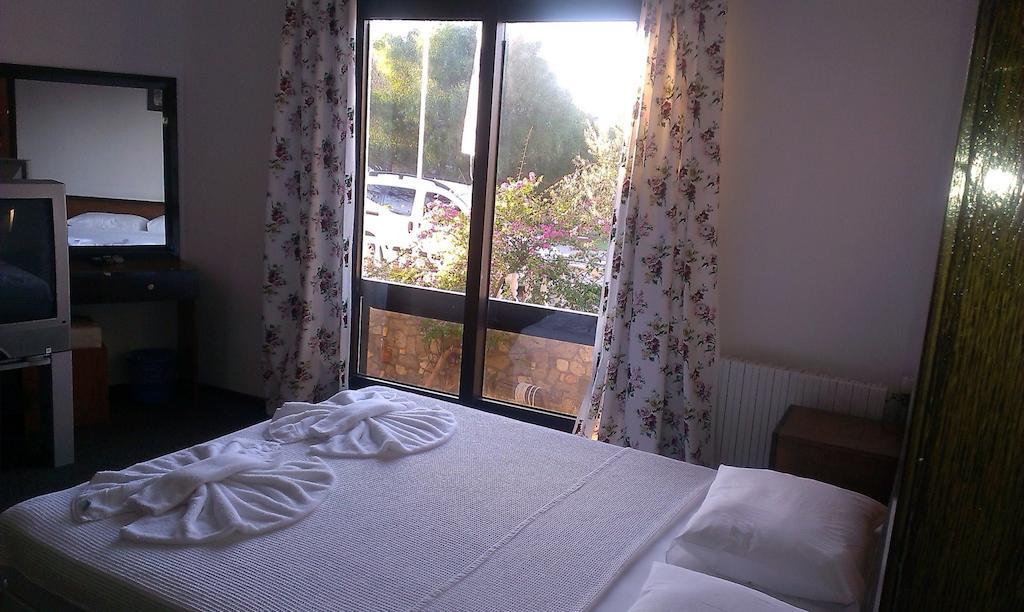 Kabasakal Hotel Çeşme Værelse billede